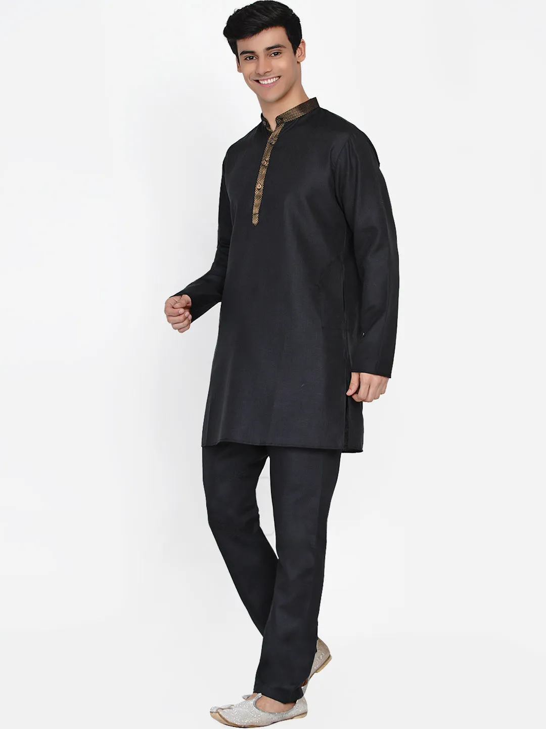 Men Black Embroidered Empire Kurta with Pyjamas