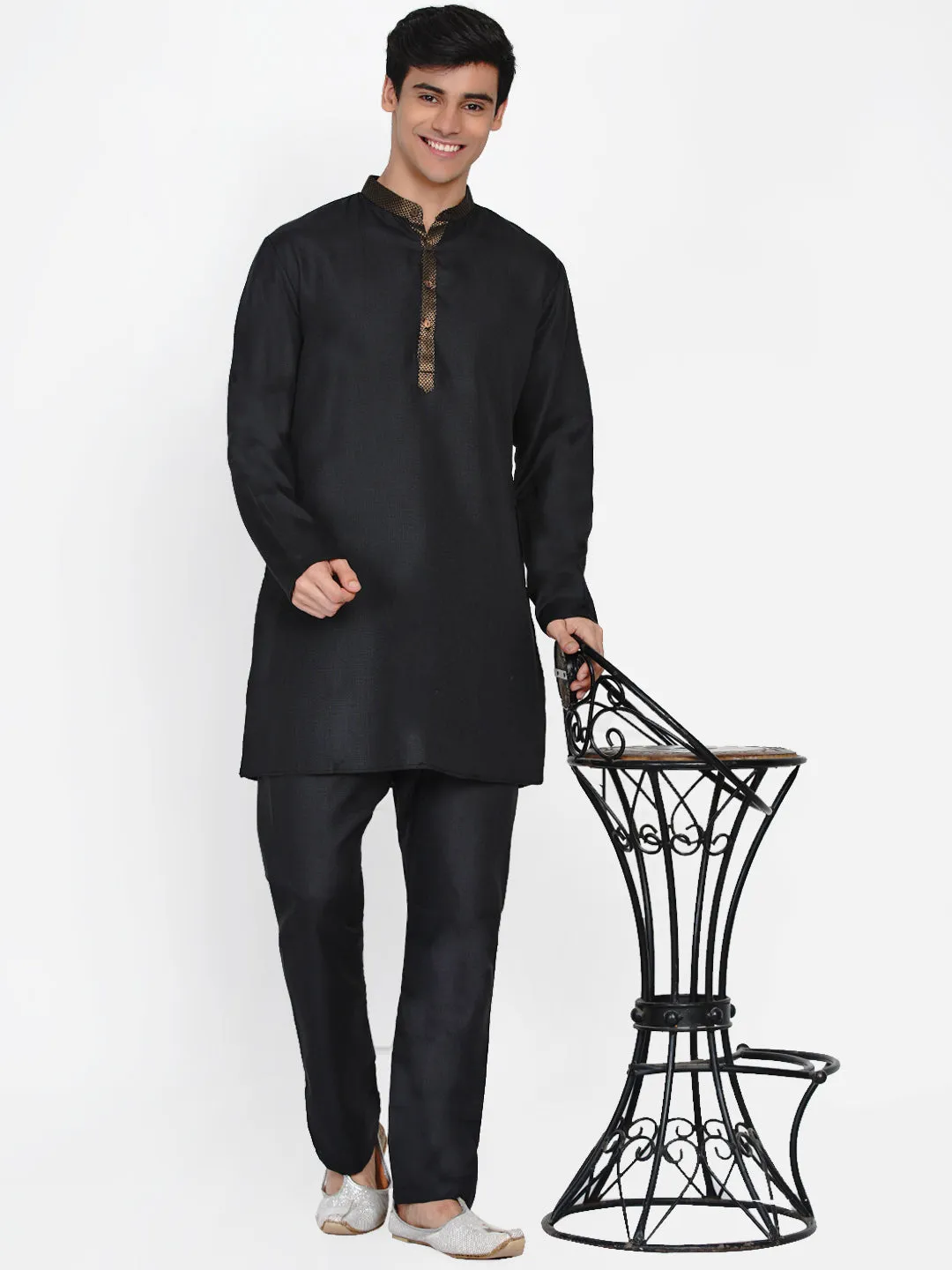 Men Black Embroidered Empire Kurta with Pyjamas