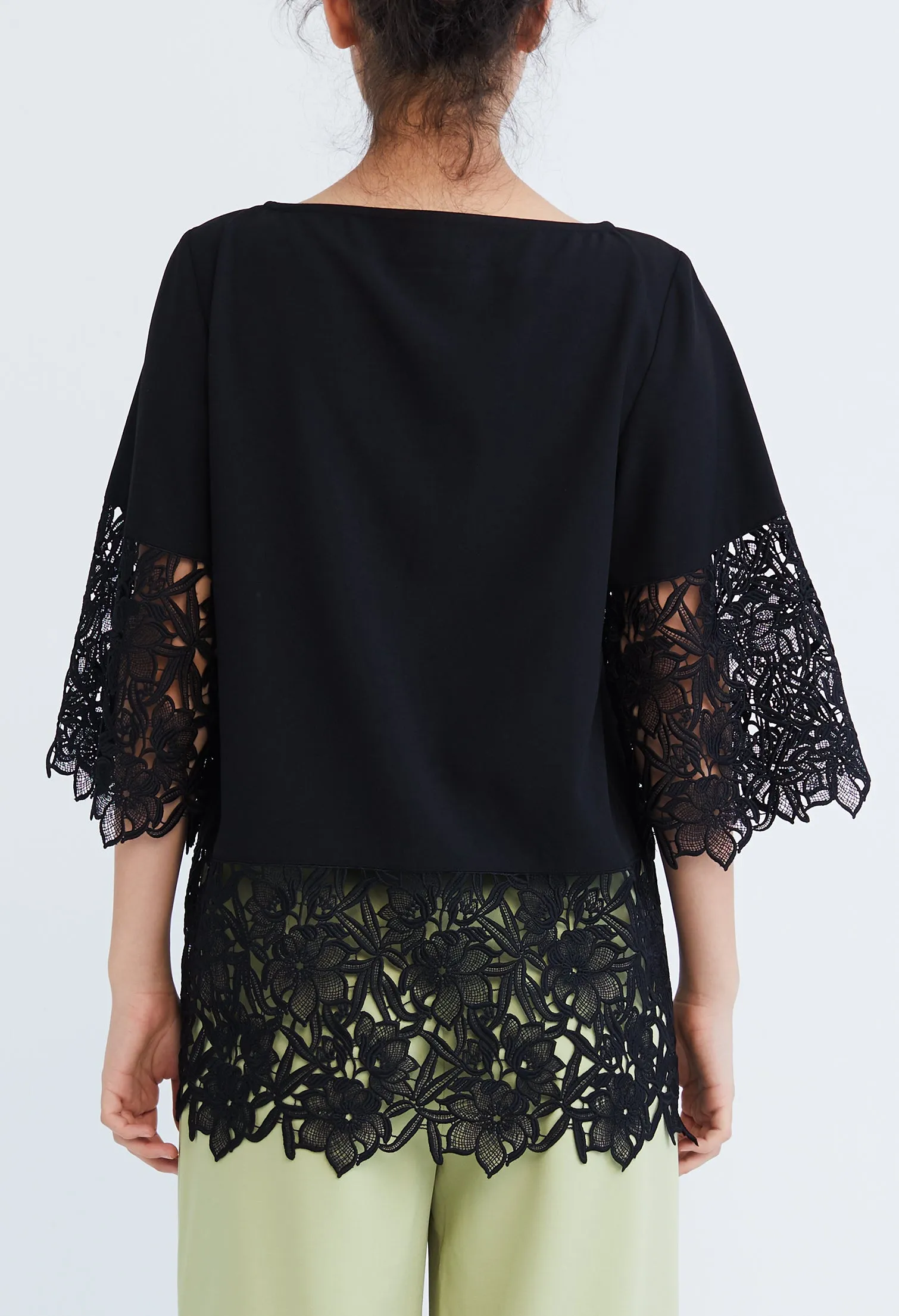 Peekaboo Guipure Lace Hemmed Blouse