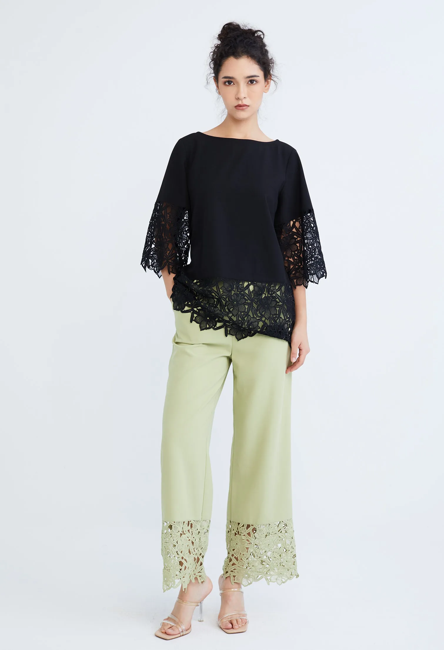 Peekaboo Guipure Lace Hemmed Blouse