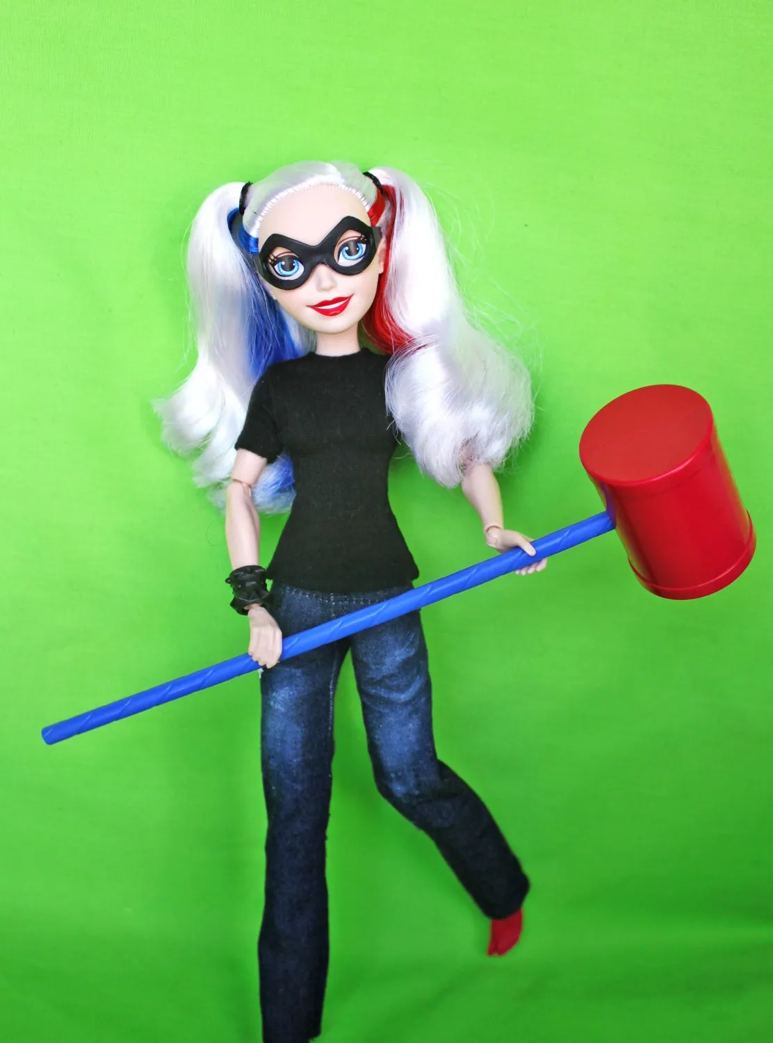 Super Hero Girl Basics: Jeans & T-Shirt